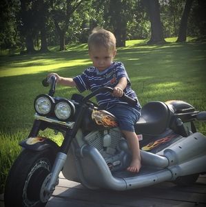 Meet your Posher, Colby